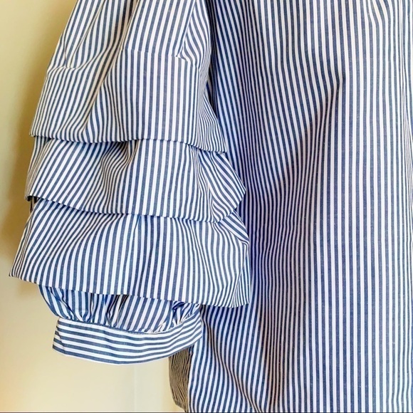 CHARLOTTE russe Style HOUSE Off the Shoulder Top - Picture 4 of 6